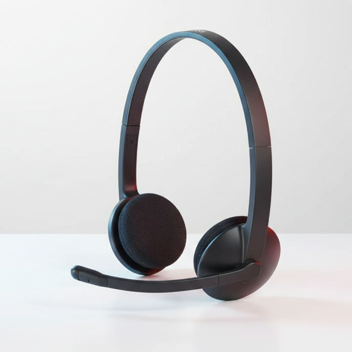 Logitech H340 USB Headset with Noise-Cancelling Mic (2) Logitech H340 USB Headset with Noise-Cancelling Mic - Image 1